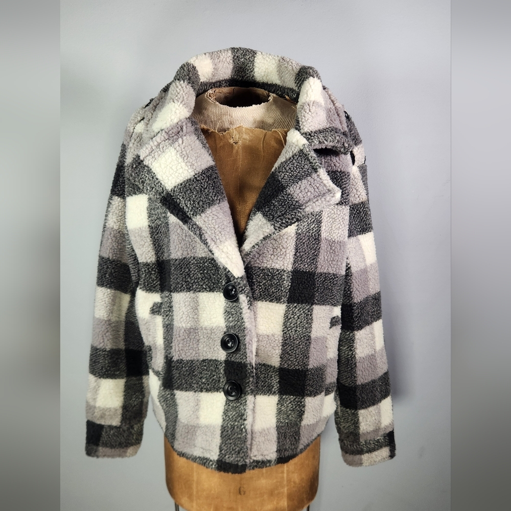 Small Rehab Plush Fuzzy Plaid Open Button Front Fall Cozy Jacket